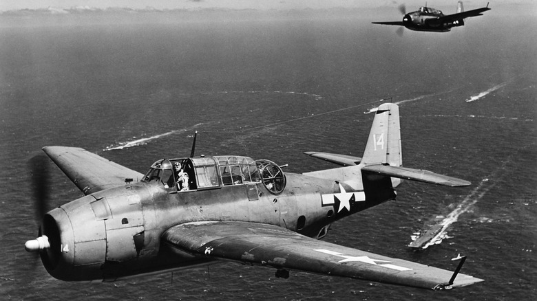 Dive bombers over the pacific