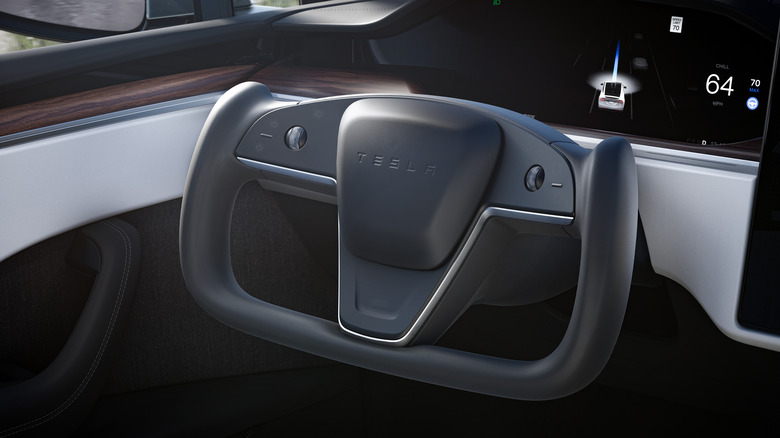 Tesla steering yoke 