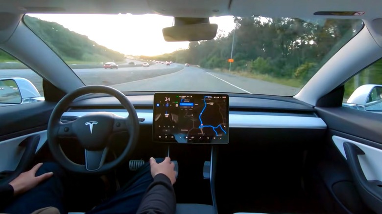 Tesla self-driving mode demo