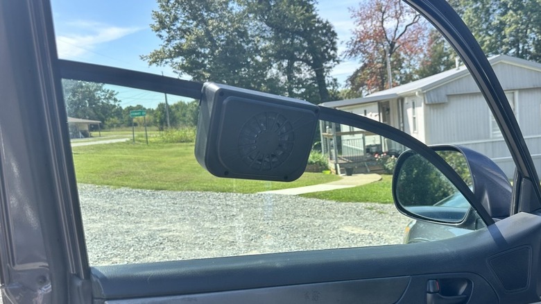 Auto Fan on open car window