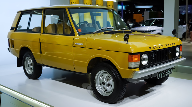 Land Rover Range Rover Classic on display