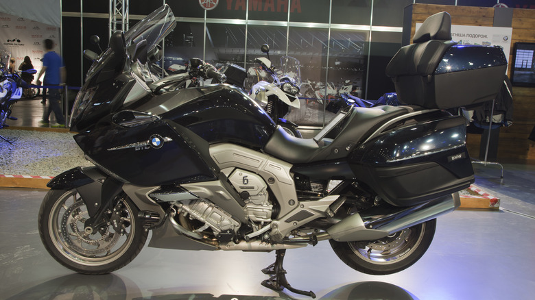 A profile view of the BMW K1600GTL