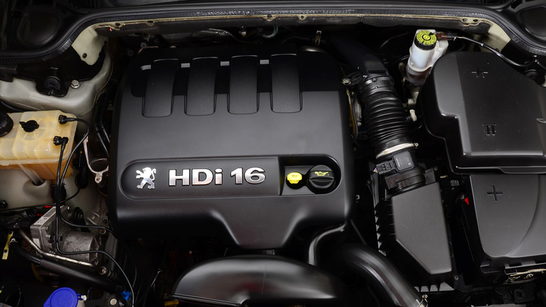 The DW10 2.0 HDI under the hood of a Peugeot 407