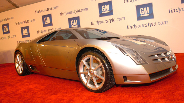 Cadillac Cien Concept car at GM show