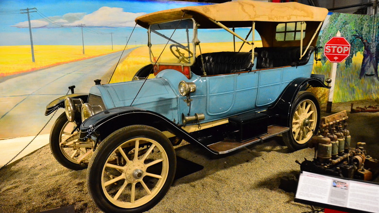 Blue 1911 Cadillac Model 30