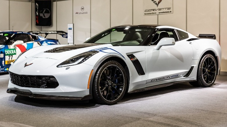 White 2018 Corvette Carbon 65