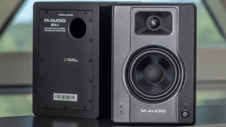 M-Audio BX4