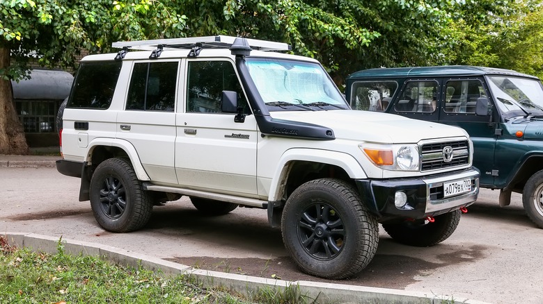 Toyota Land Cruiser 70