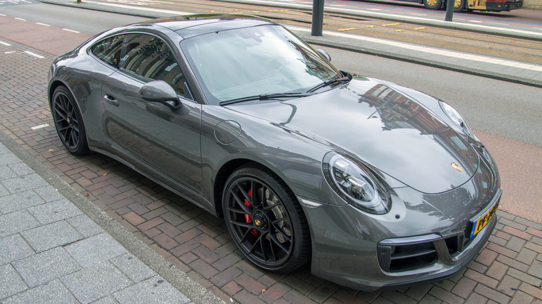 Grey Porsche 911 Carrera 4 GTS