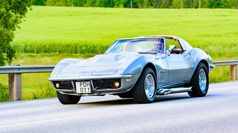 gray 1968 Corvette on road