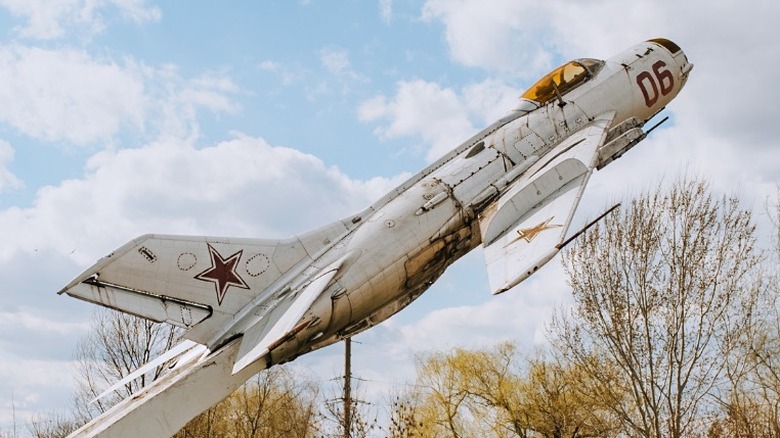 Mikoyan-Gurevich MiG-19