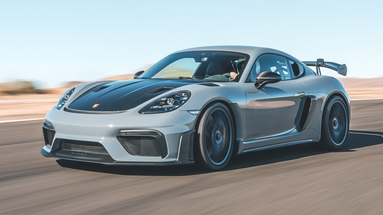 Porsche 718 Cayman GT4 RS