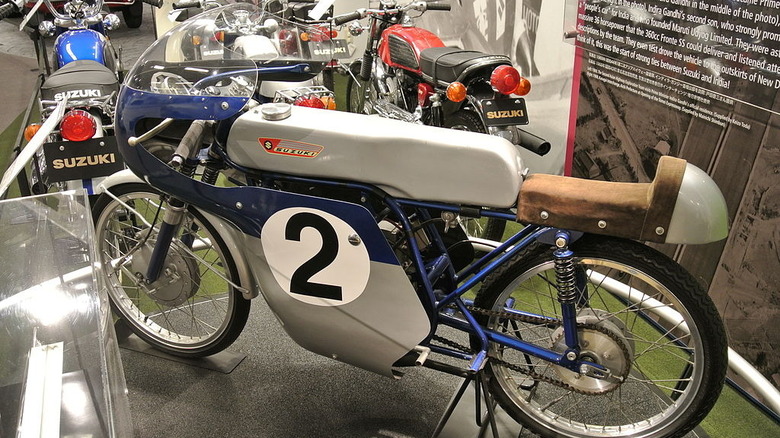 A Suzuki RM-62 in the museum