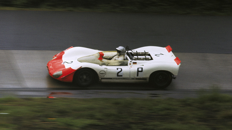 Porsche 908/02 race car
