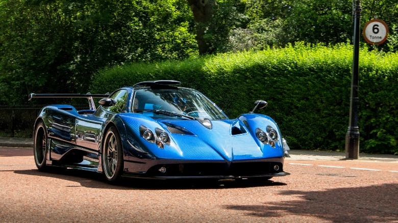 blue Pagani Zonda