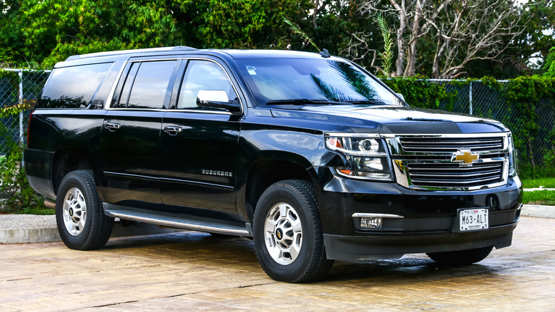 Chevrolet Suburban parked in Mexico