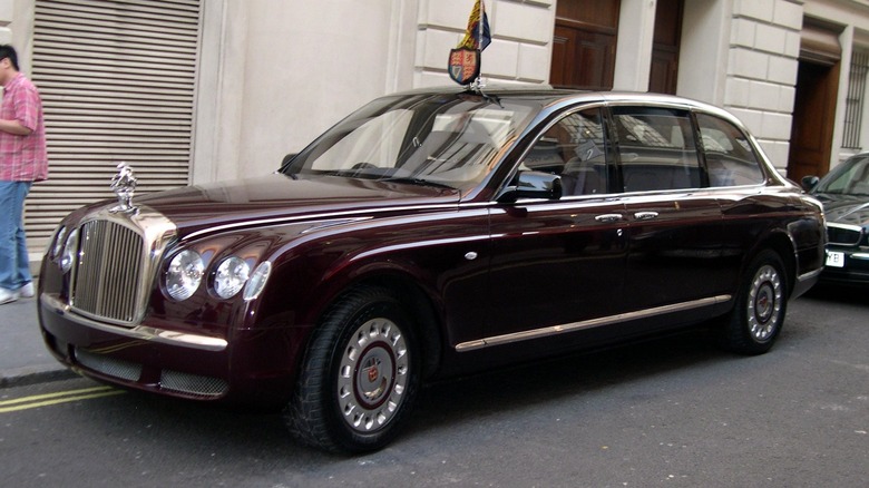 Bentley State Limousine