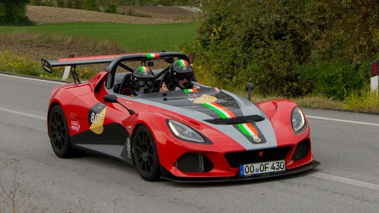 Lotus 3-Eleven in a race