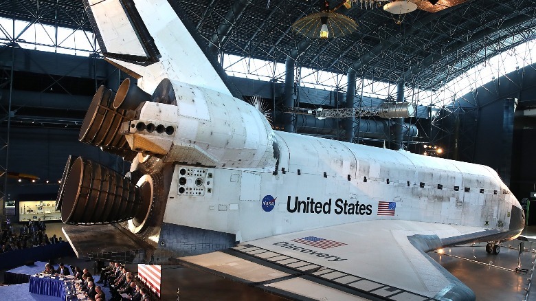 Space shuttle Discovery 