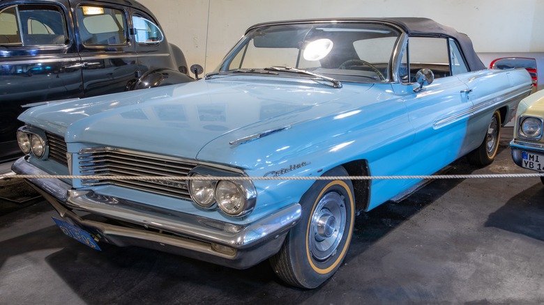 '62 Pontiac Catalina on display