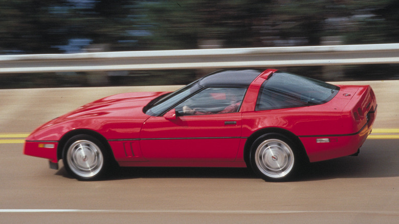 1990 corvette zr1 side view