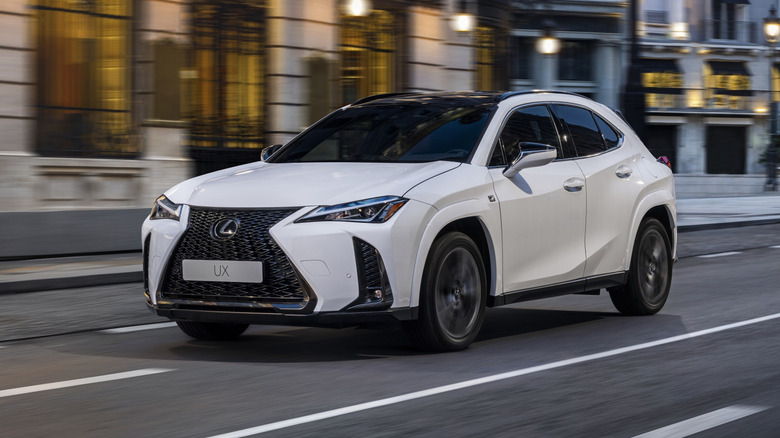 Lexus UX 300h