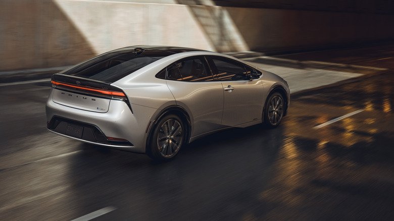 us-spec-2023-toyota-prius-debuts-with-sleek-look-and-more-prime-ev-range