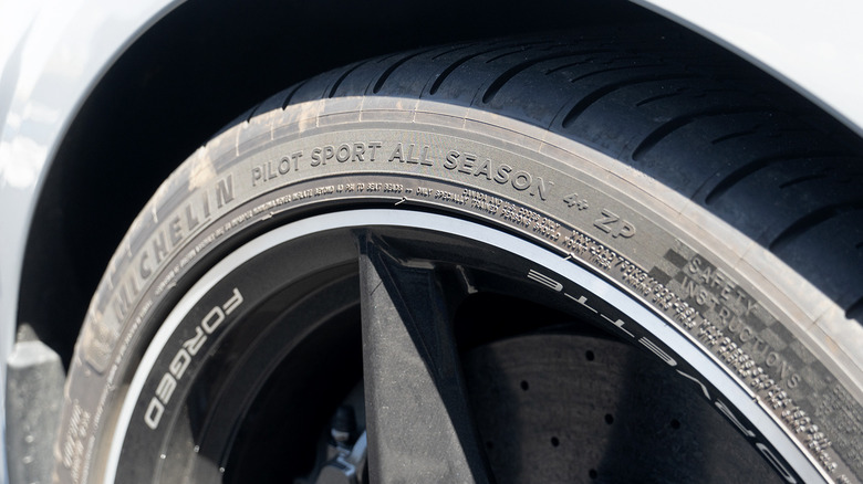 2024 Chevrolet Corvette E-Ray tire detail