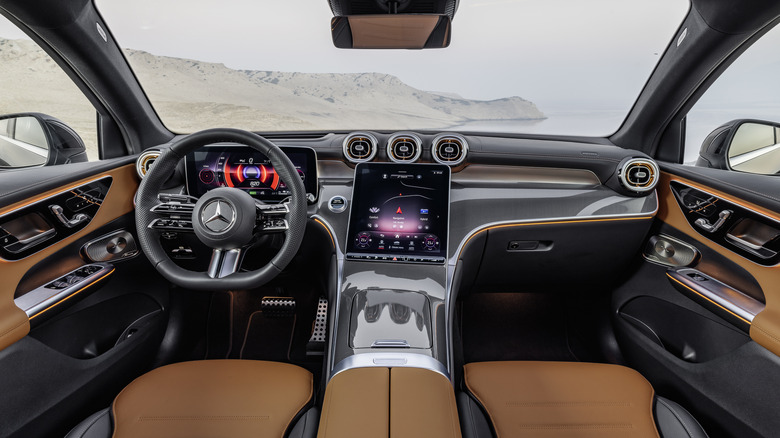 The 2024 Mercedes GLC Coupe Dash