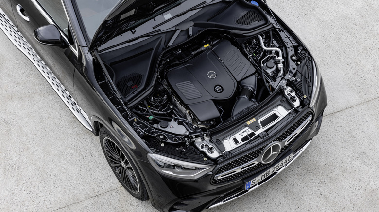 2024 Mercedes GLC Coupe engine