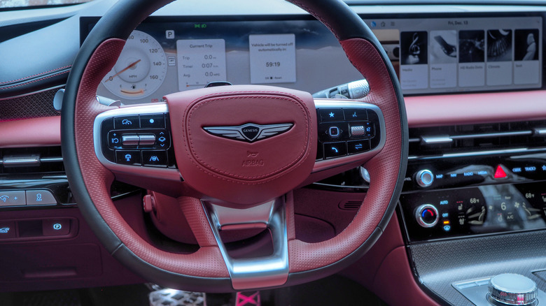 2025 Genesis G80 steering wheel