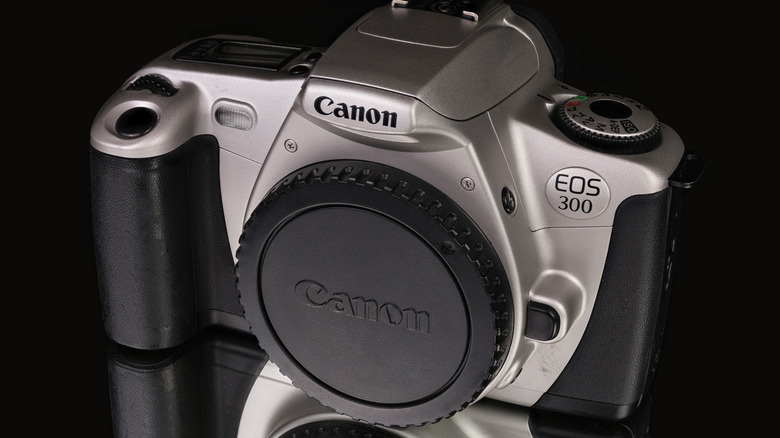 Canon EOS Rebel 2000 without lens