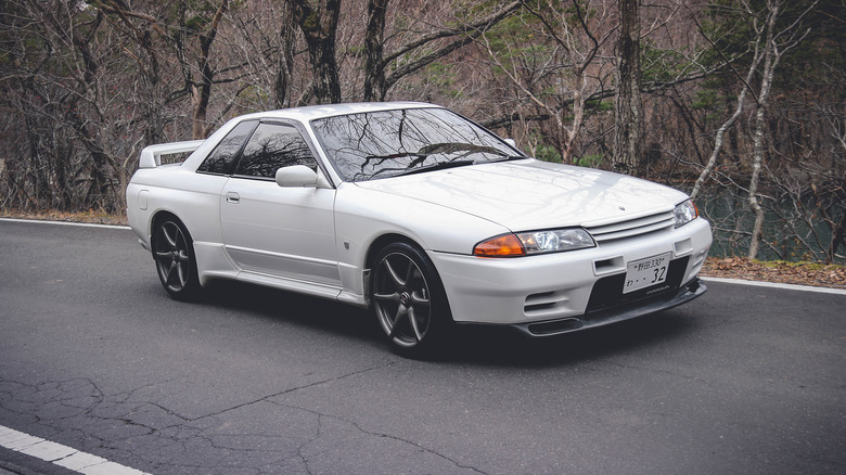 white Nissan GT-R R32