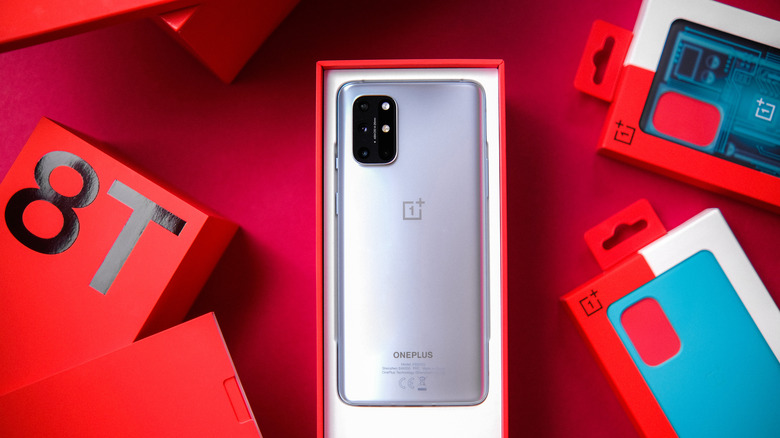 oneplus 8t and box