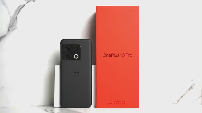 oneplus 10 pro and box