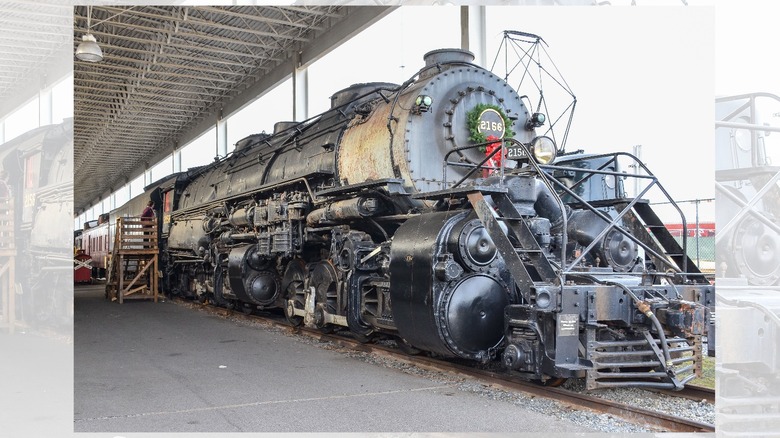 Norfolk and Western Class Y6a train