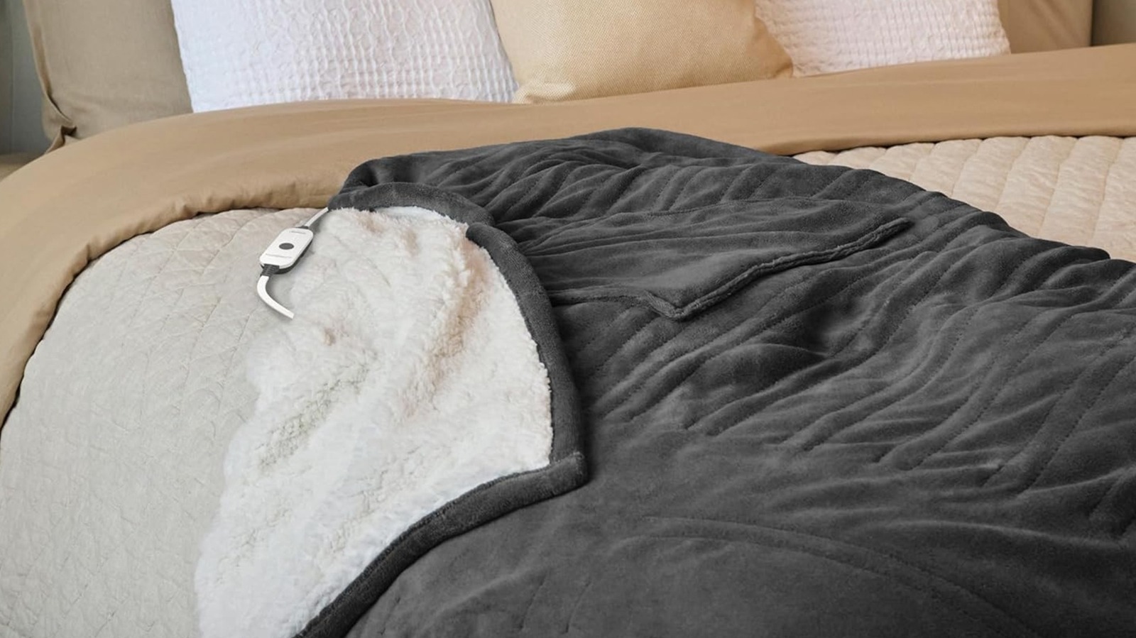 The 5 Top-Rated Heated Blankets You Can Get On Amazon