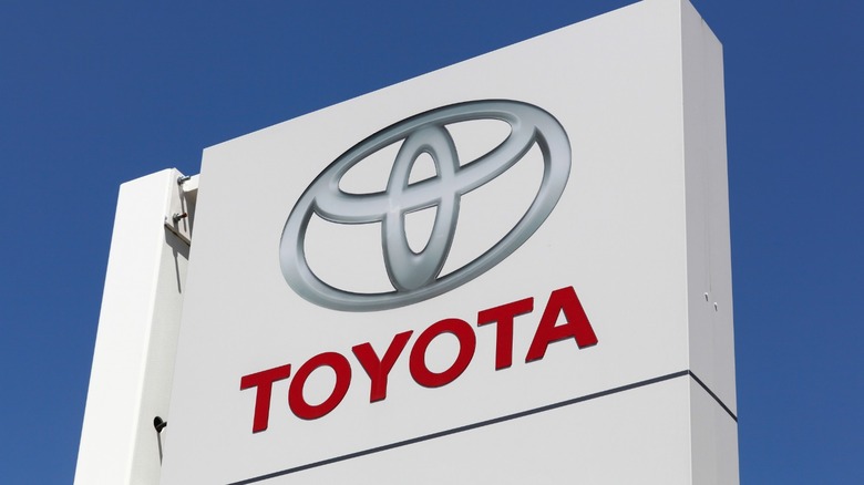 toyota sign