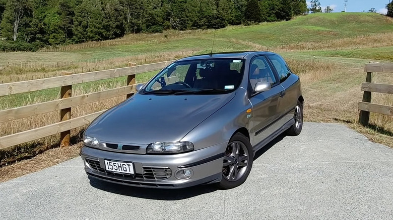 Grey Fiat Bravo HGT hot hatch