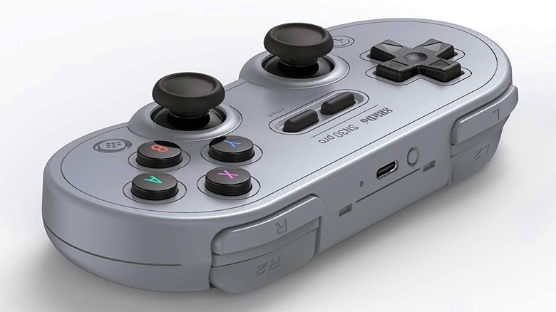 8BitDo SN30 Pro G Classic product image.