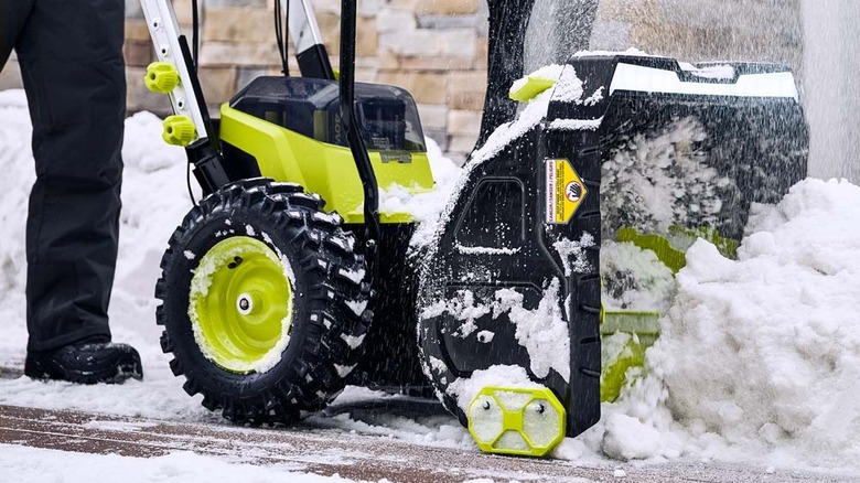 RYOBI Snow blower