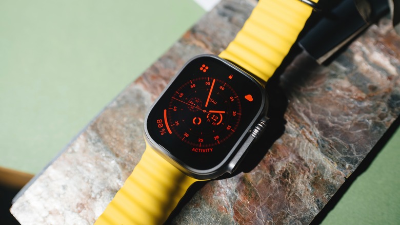 Apple Watch Ultra in low-light night viewing mode