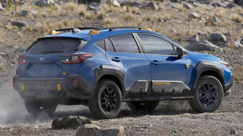 Subaru Crosstrek Wilderness driving in the dirt