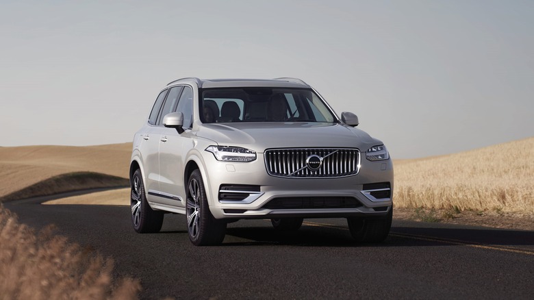 Volvo XC90 on a country road