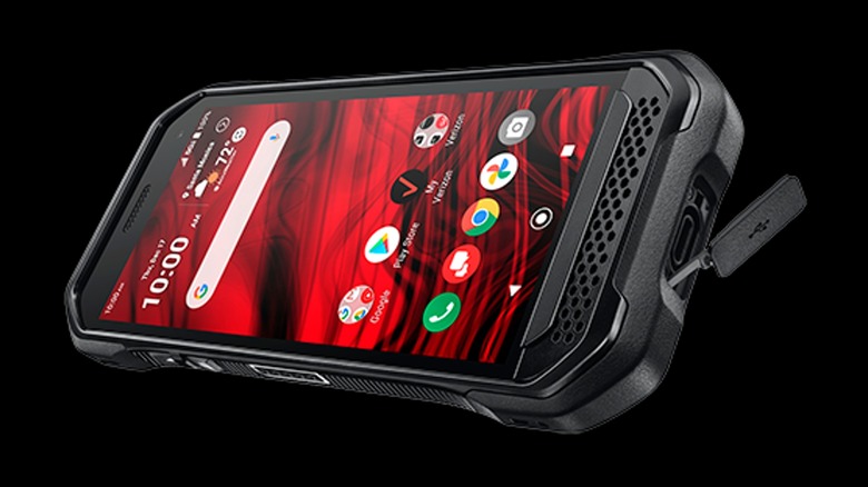 Kyocera DuraForce Ultra front angle