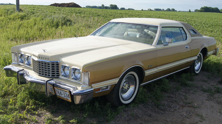 1976 Ford Thunderbird