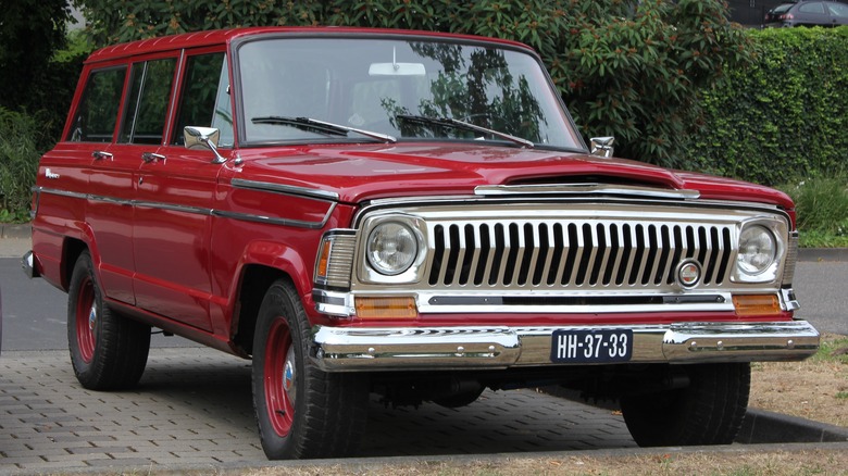 1967 Jeep Wagoneer