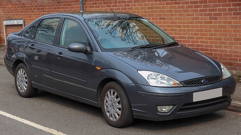 2003 Ford Focus Ghia Saloon