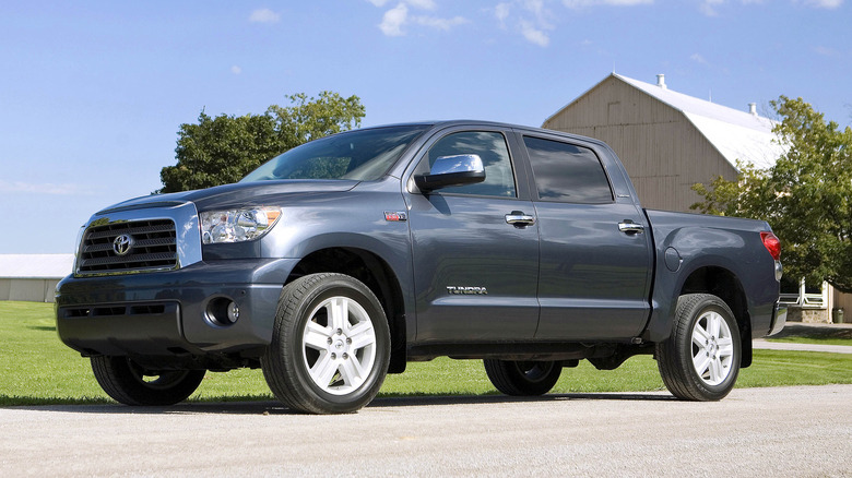 2007 Toyota Tundra parked