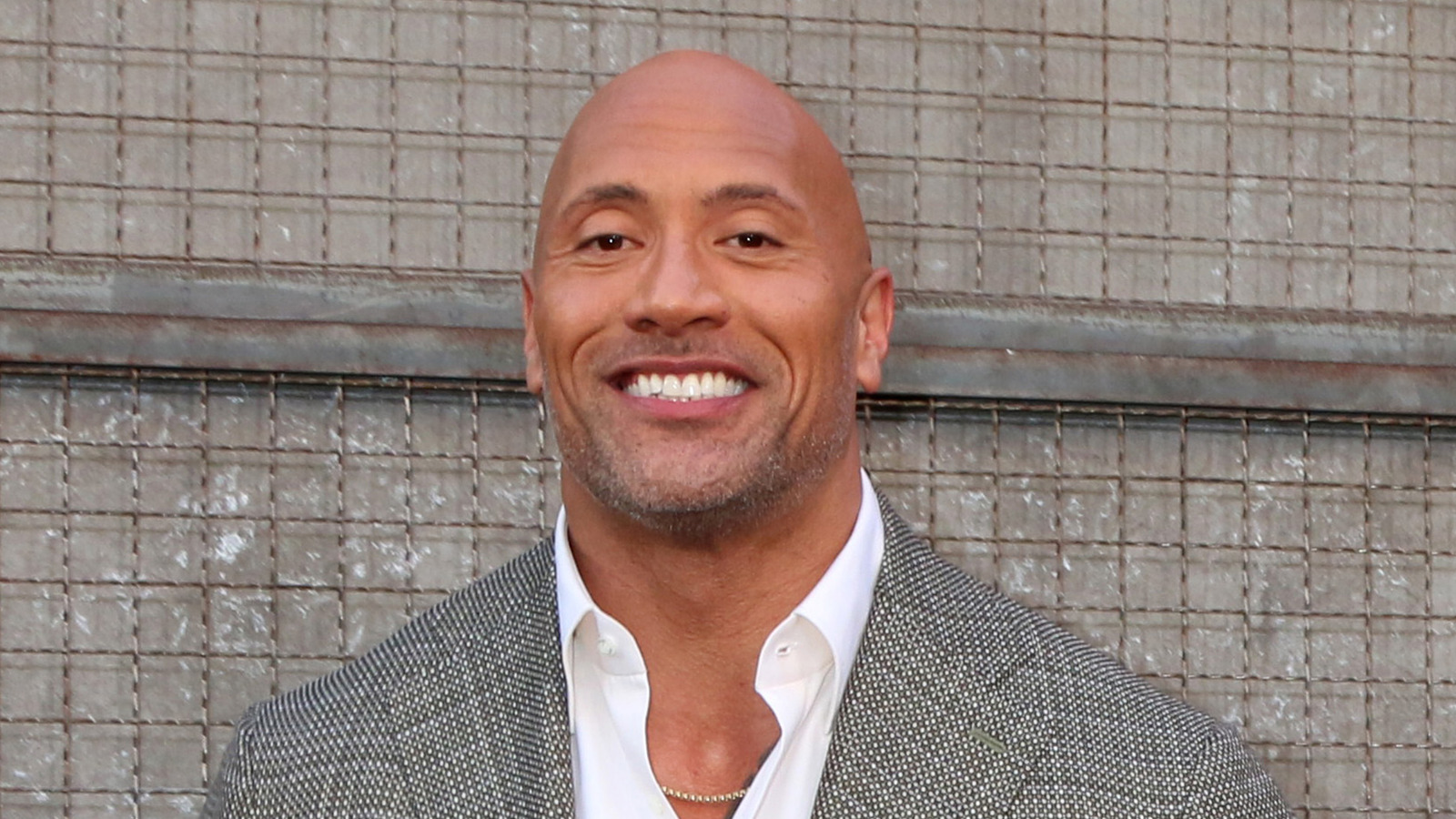 the-big-problem-dwayne-johnson-has-with-modern-sports-cars